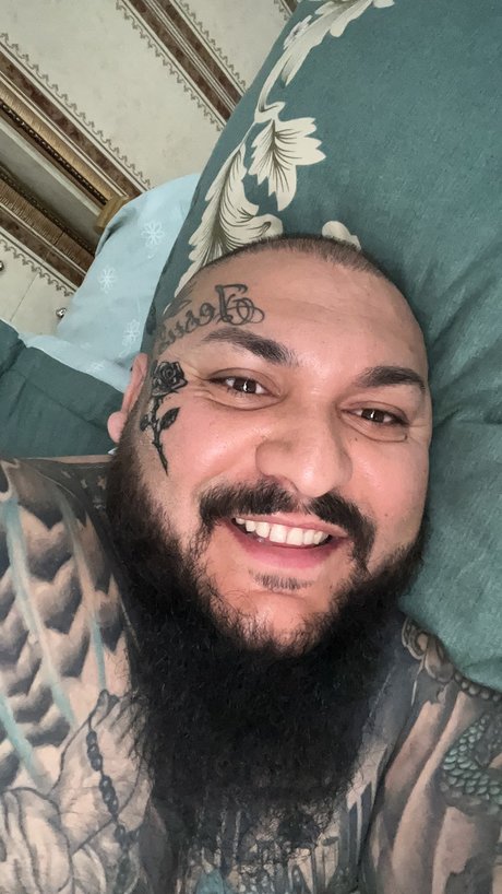 Dani Mocanu ポルノスター セックス 写真