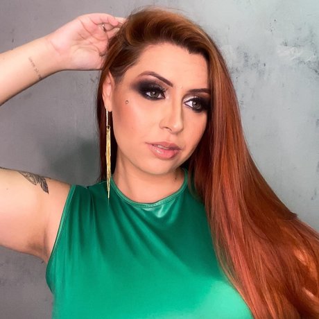 Ana Luiza Verderi Dias ヌードのポルノスター 写真