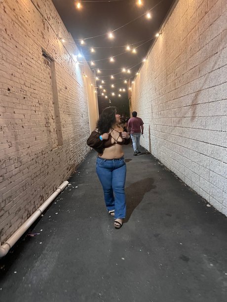 u33770778 トップスター 画像