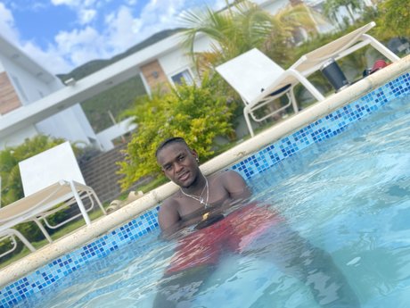 Yaquel alvarece ヌード女優 写真