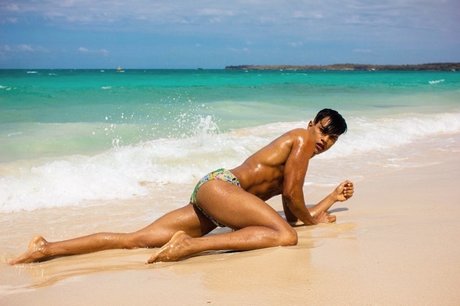 Chriz エロティックなスター 画像