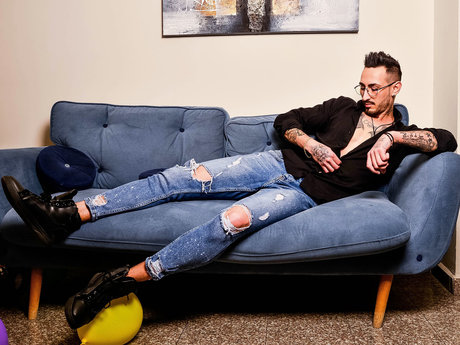 Badfuckerr 美しいモデル 写真