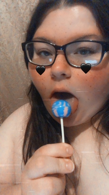 公共の場での猫のOnlyFans 無料ヌード 写真