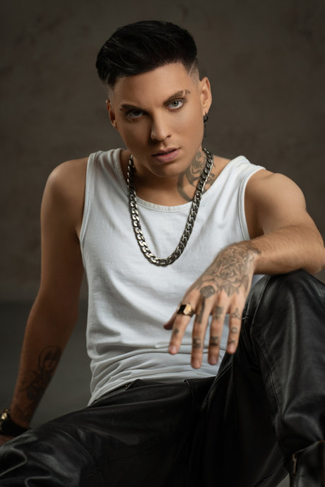 Deividas Valma 裸モデル ギャラリー