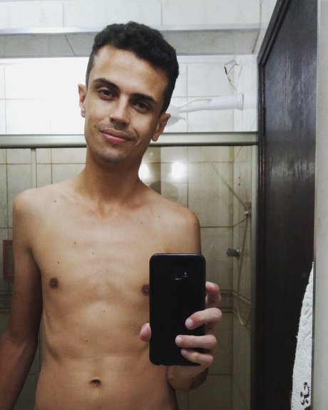 Puto 4i20_ エロティックなスター ギャラリー