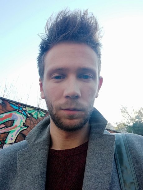 Deepthroat King スター ヌード 写真