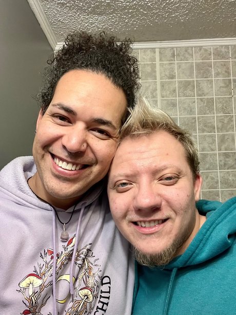 QueerTrip 独占モデル 写真