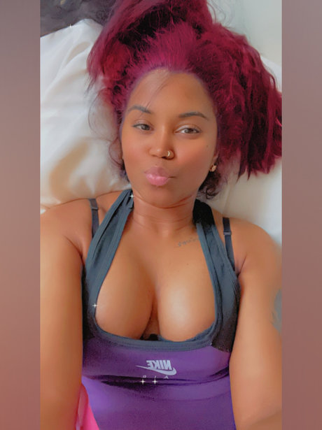 Queen Mar 美しいモデル ギャラリー