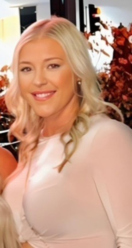 Diary of ASH XO_ ヌードスター 写真