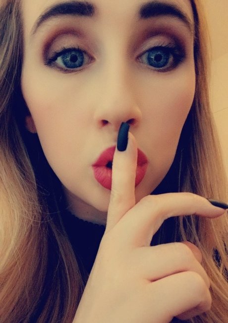 Mistress Darcy Dale アダルト女優 写真