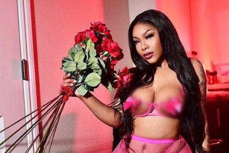 Realfineass トップモデル 写真