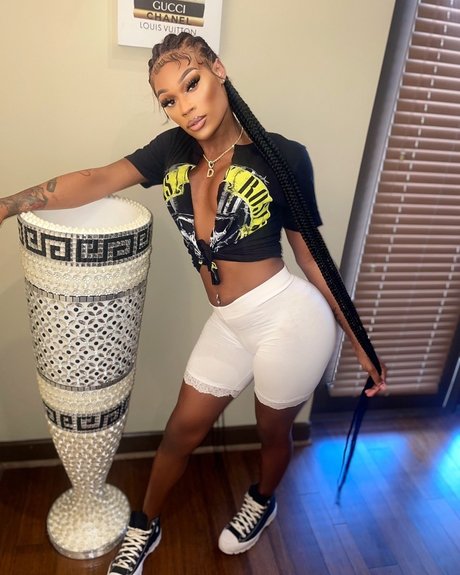 TheDoll_ アダルト女優 写真