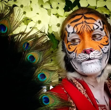 RavenousTigress ポルノスター 写真