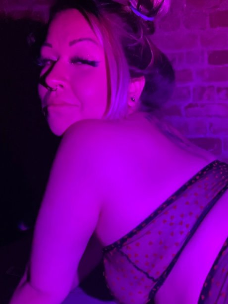 アジアの女性支配OnlyFans セクシー ギャラリー