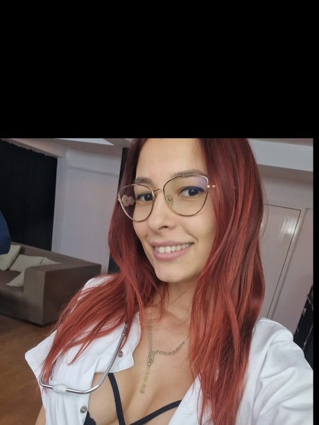 _Rosse Your tiny sexy neighbor_ セクシーなポルノスター 画像