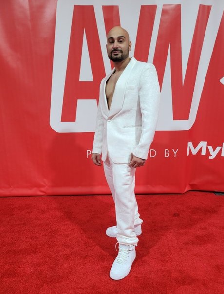 変態エボニーOnlyFans ホット 写真