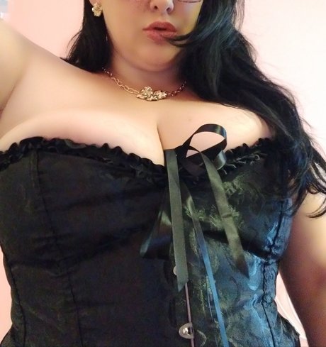 Romina vix_ かわいいモデル 写真