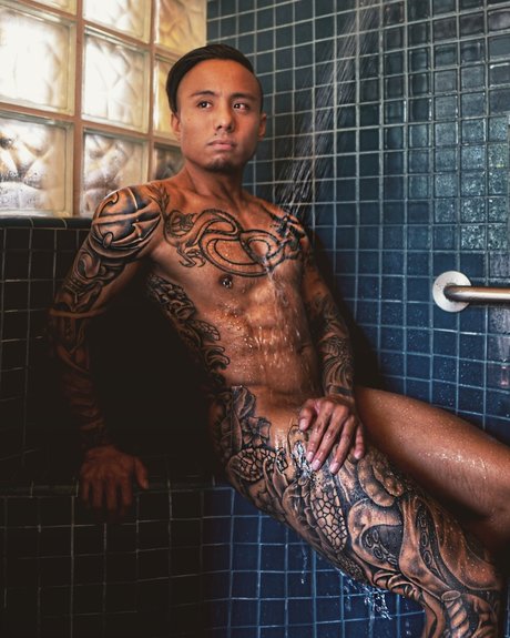 RDeezy 美しいポルノスター 写真