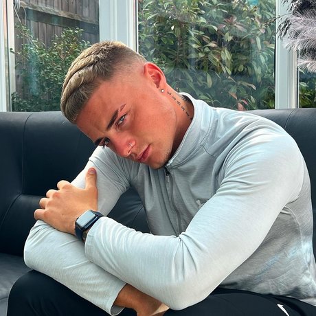 Ryan Snellings ポルノスター パーフェクト 写真