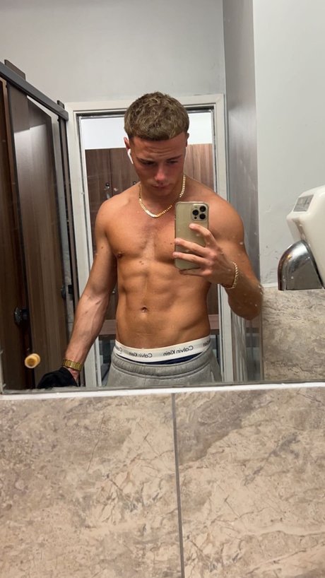 Ryan Snellings セックススター ギャラリー