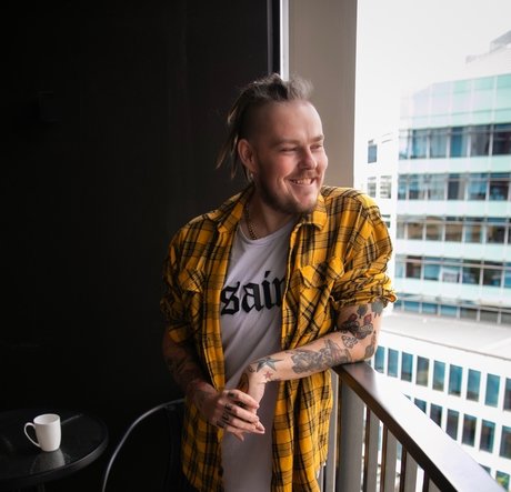 Ryan Reigns ポルノスター HD アーカイブ