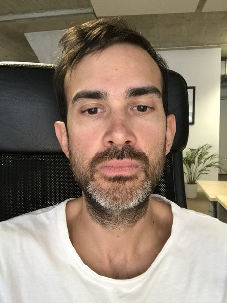 Rauli セクシーなスター 写真