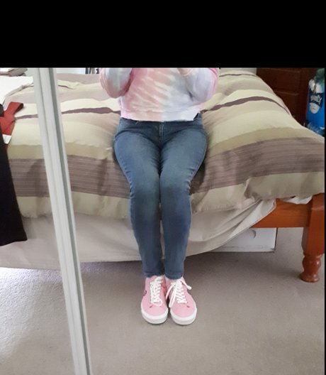 Rostia Tran ポルノスター 無料 画像