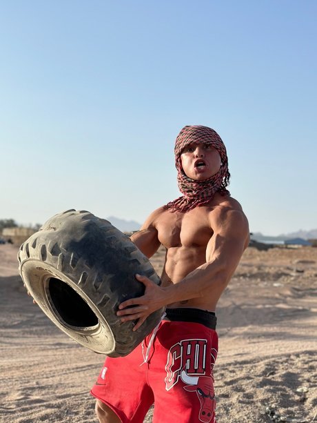 Esploratore di caverne 素敵なモデル 写真