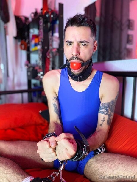 Safe and Bound トップスター 写真