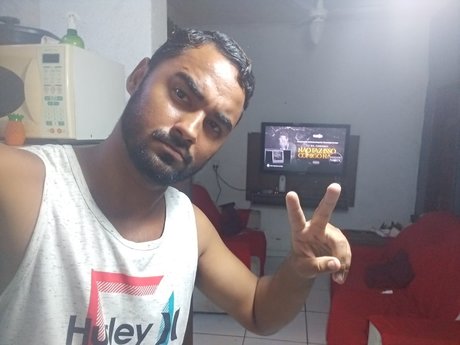 R Silva ポルノモデル 写真