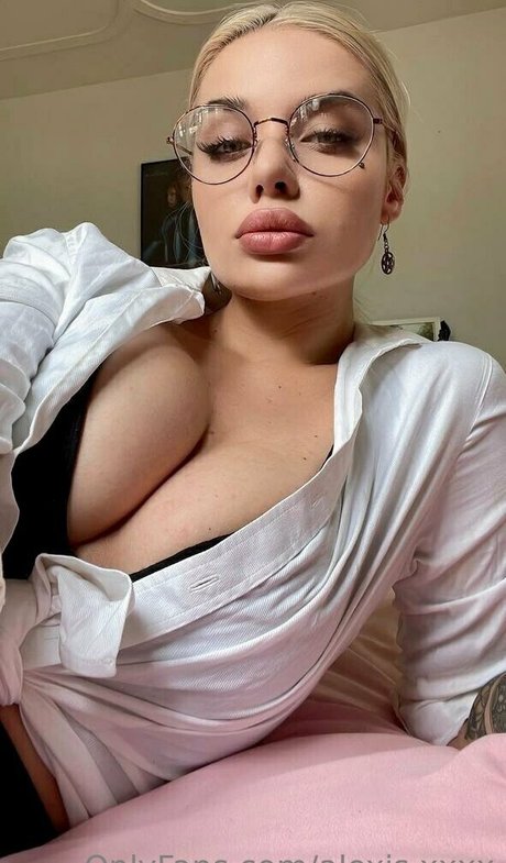 ゲイのラフなOnlyFans ヌード 画像