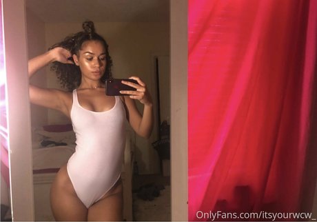 itsyourwcw_ 無料モデル 写真