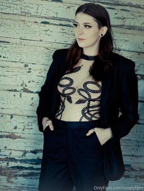 Soapyfans エロティックなポルノスター 写真