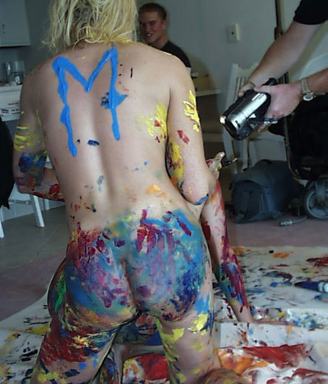 BBW ラティーナ OnlyFans アートヌード 画像