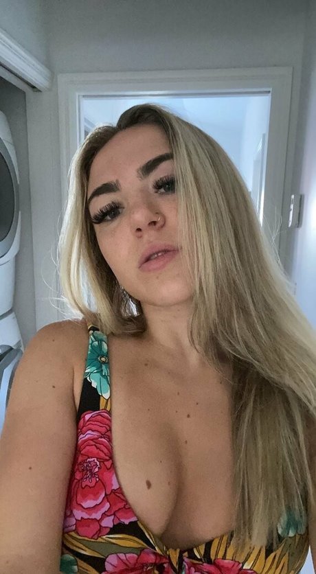 caitlynbabyxx かわいいスター 画像