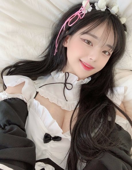 毛深い妊婦OnlyFans セクシー 写真