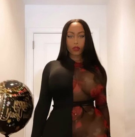 最もホットなヌードOnlyFans 美しいヌード 写真