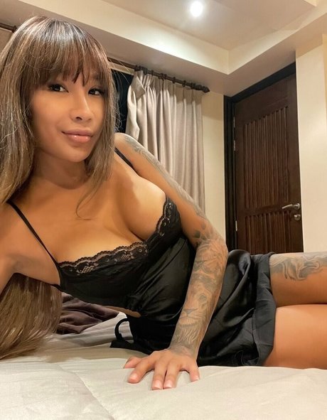 ploybkk セックス女優 写真