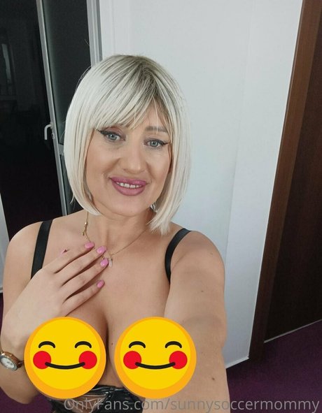 sunnysoccermommy 高品質女優 写真