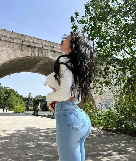 日焼けしたOnlyFans ホットセクシー 写真