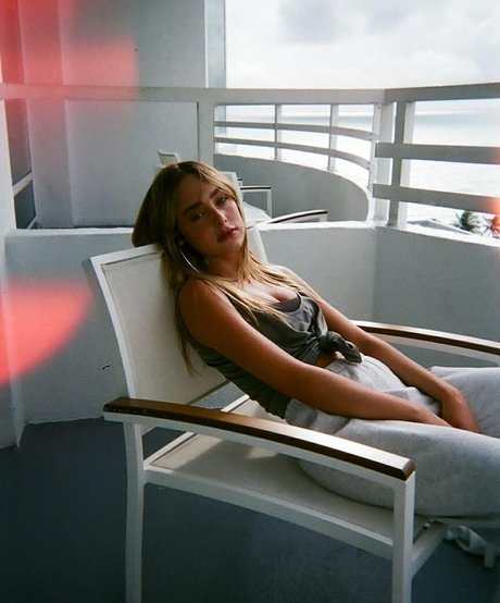 フェムボーイアジアンOnlyFans ホット裸 写真