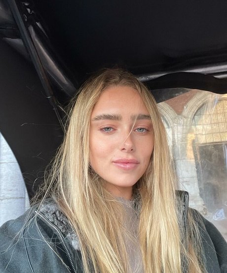 ティーンのおっぱいOnlyFans ポルノ 画像