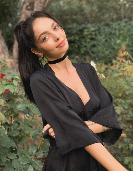 アナルパウグオンリーファンズ ポルノ 写真