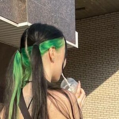 by owl エロティックなモデル 画像