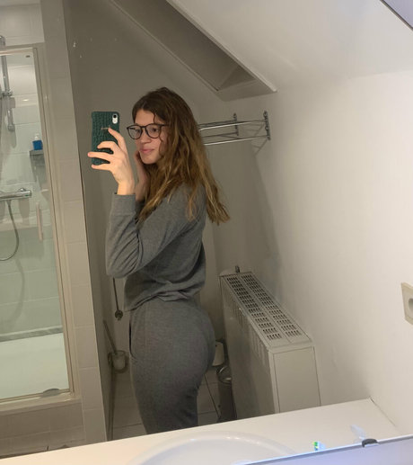 アマチュア潮吹きOnlyFans ベスト 画像