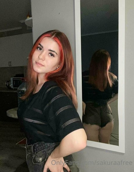 sakuraafree エロティックモデル 写真