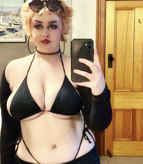 刑務所のOnlyFans セクシーxxx 画像