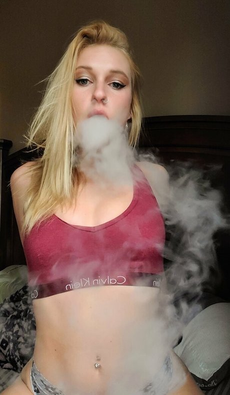 smokingprincessof 最高の女優 写真