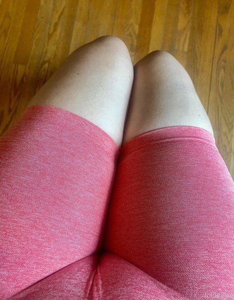 leastayspeachy 美しいモデル 写真