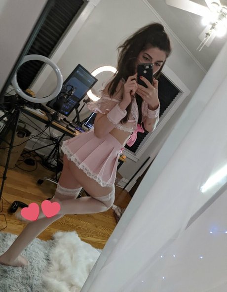 KiraChats アート女優 写真